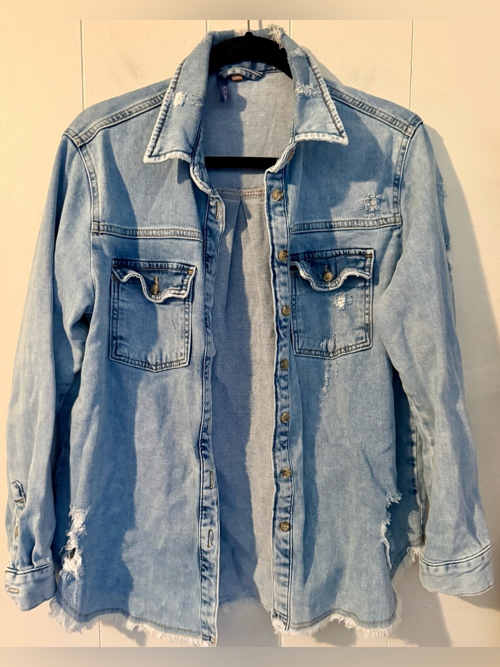 Anthropologie Pilcro Womens Distressed Denim Jean Shirt Jacket Sz Small Blue
